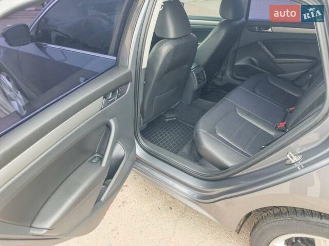 Сірий Фольксваген Пассат, об'ємом двигуна 1.8 л та пробігом 130 тис. км за 10999 $, фото 11 на Automoto.ua