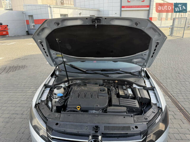 Сірий Фольксваген Пассат, об'ємом двигуна 2 л та пробігом 217 тис. км за 12600 $, фото 32 на Automoto.ua