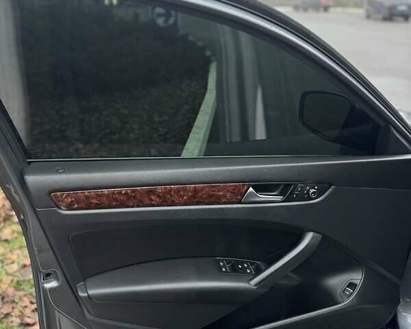 Сірий Фольксваген Пассат, об'ємом двигуна 2 л та пробігом 131 тис. км за 12300 $, фото 20 на Automoto.ua