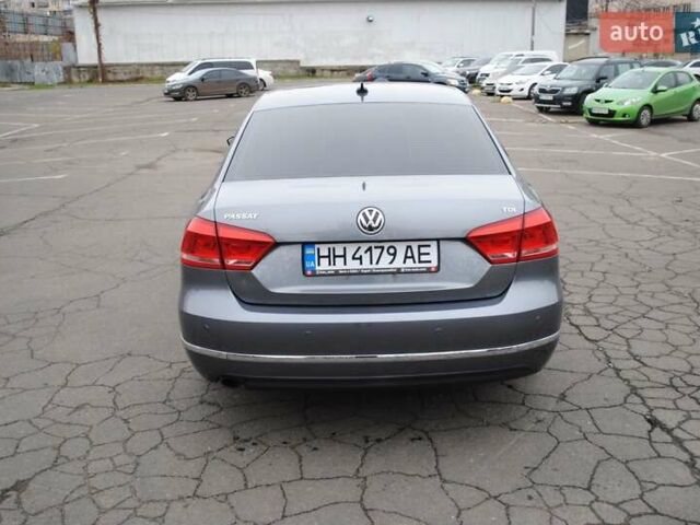 Сірий Фольксваген Пассат, об'ємом двигуна 1.97 л та пробігом 235 тис. км за 12999 $, фото 15 на Automoto.ua