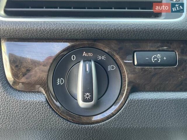 Сірий Фольксваген Пассат, об'ємом двигуна 1.97 л та пробігом 235 тис. км за 13700 $, фото 17 на Automoto.ua