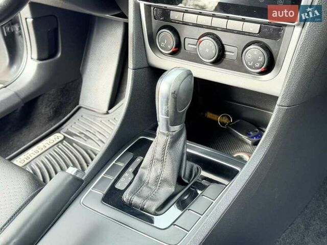 Серый Фольксваген Пассат, объемом двигателя 1.8 л и пробегом 180 тыс. км за 9600 $, фото 21 на Automoto.ua