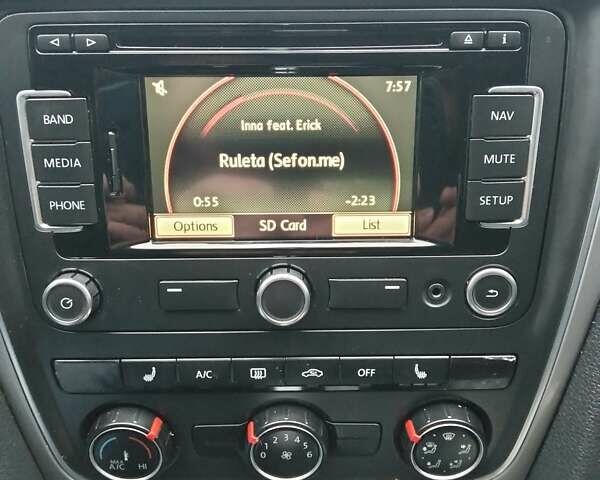 Серый Фольксваген Пассат, объемом двигателя 1.8 л и пробегом 118 тыс. км за 11399 $, фото 7 на Automoto.ua