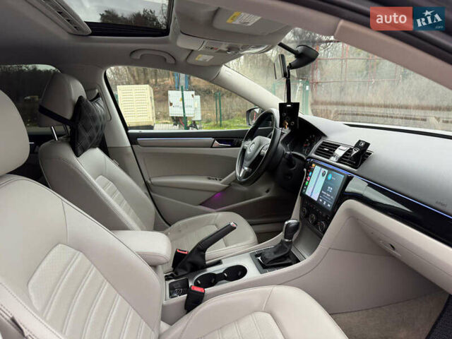 Сірий Фольксваген Пассат, об'ємом двигуна 1.8 л та пробігом 147 тис. км за 14500 $, фото 27 на Automoto.ua