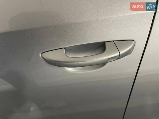 Серый Фольксваген Пассат, объемом двигателя 1.97 л и пробегом 248 тыс. км за 12900 $, фото 12 на Automoto.ua