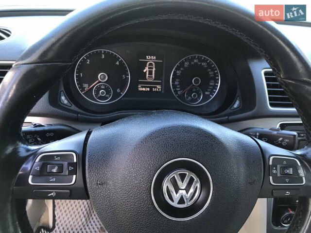 Серый Фольксваген Пассат, объемом двигателя 2 л и пробегом 185 тыс. км за 9500 $, фото 6 на Automoto.ua