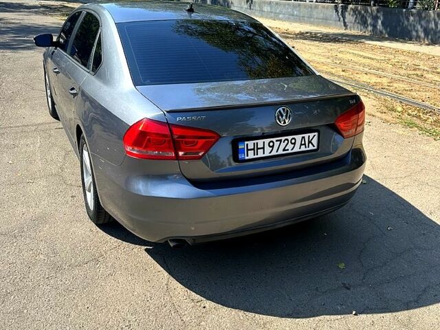 Сірий Фольксваген Пассат, об'ємом двигуна 1.8 л та пробігом 226 тис. км за 9000 $, фото 1 на Automoto.ua