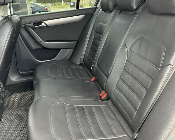 Серый Фольксваген Пассат, объемом двигателя 1.6 л и пробегом 217 тыс. км за 11999 $, фото 15 на Automoto.ua