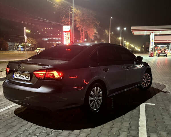 Сірий Фольксваген Пассат, об'ємом двигуна 1.8 л та пробігом 201 тис. км за 9500 $, фото 3 на Automoto.ua