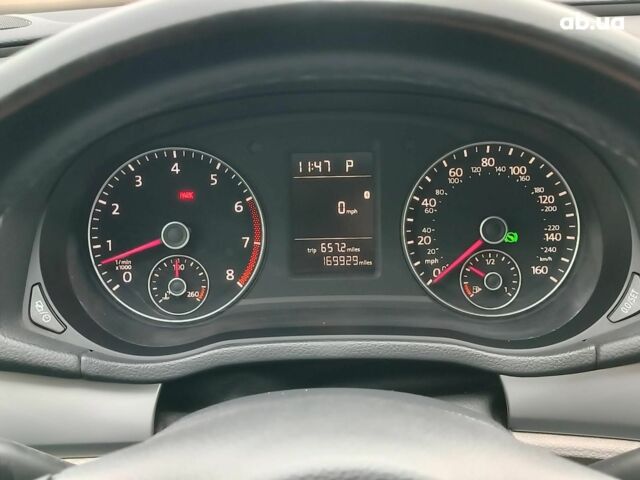 Серый Фольксваген Пассат, объемом двигателя 1.8 л и пробегом 260 тыс. км за 11490 $, фото 25 на Automoto.ua