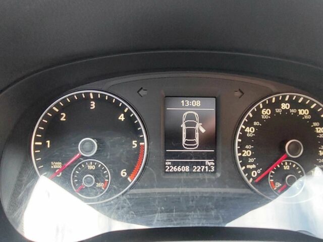 Сірий Фольксваген Пассат, об'ємом двигуна 2 л та пробігом 226 тис. км за 11700 $, фото 11 на Automoto.ua