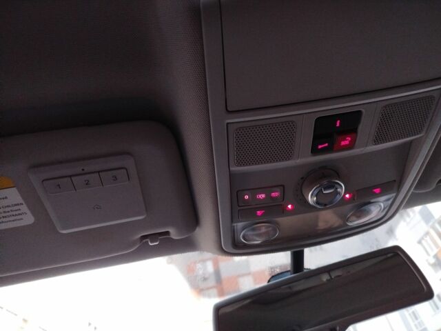 Сірий Фольксваген Пассат, об'ємом двигуна 2 л та пробігом 256 тис. км за 11100 $, фото 16 на Automoto.ua