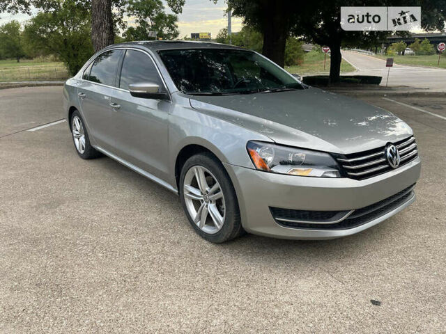Серый Фольксваген Пассат, объемом двигателя 1.8 л и пробегом 141 тыс. км за 2300 $, фото 2 на Automoto.ua