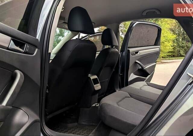 Серый Фольксваген Пассат, объемом двигателя 1.8 л и пробегом 249 тыс. км за 7950 $, фото 7 на Automoto.ua