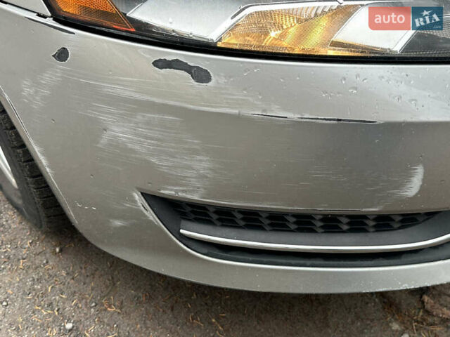 Серый Фольксваген Пассат, объемом двигателя 1.8 л и пробегом 213 тыс. км за 7000 $, фото 6 на Automoto.ua