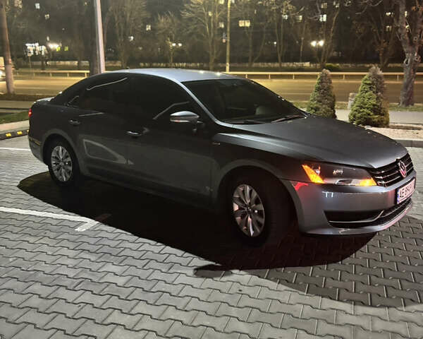 Сірий Фольксваген Пассат, об'ємом двигуна 1.8 л та пробігом 201 тис. км за 9500 $, фото 2 на Automoto.ua