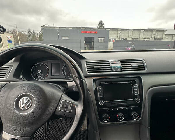 Серый Фольксваген Пассат, объемом двигателя 1.8 л и пробегом 225 тыс. км за 8600 $, фото 10 на Automoto.ua