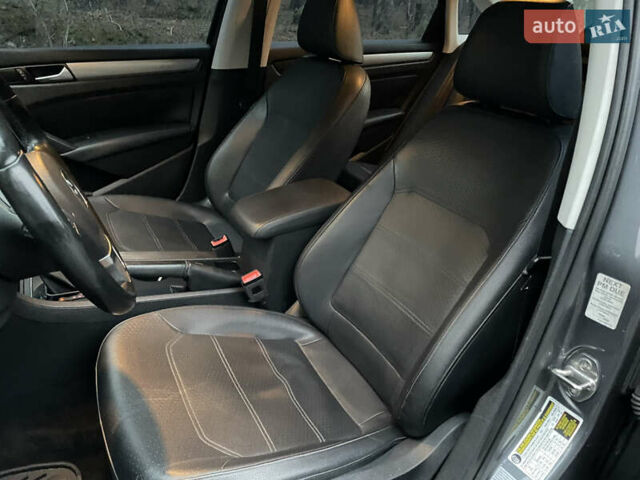 Серый Фольксваген Пассат, объемом двигателя 1.8 л и пробегом 180 тыс. км за 9999 $, фото 32 на Automoto.ua