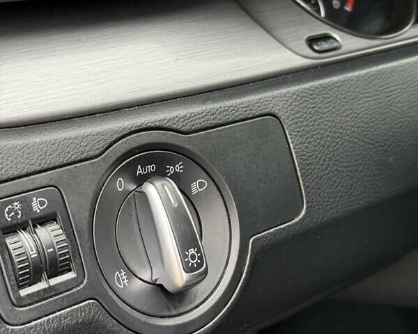 Серый Фольксваген Пассат, объемом двигателя 1.97 л и пробегом 277 тыс. км за 12150 $, фото 20 на Automoto.ua