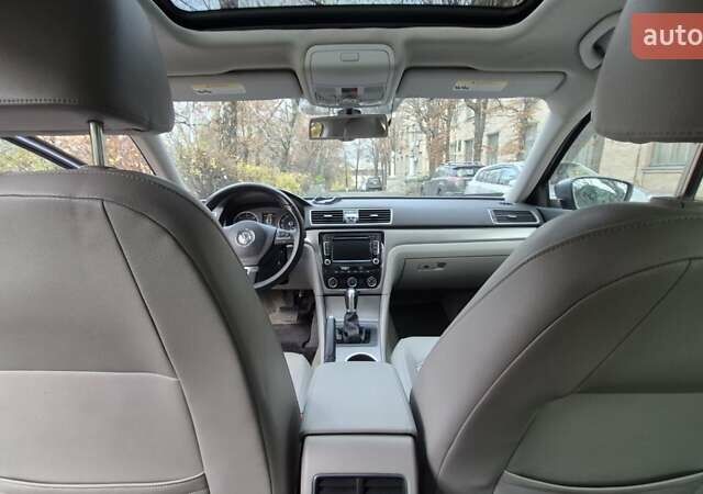 Серый Фольксваген Пассат, объемом двигателя 2 л и пробегом 199 тыс. км за 10800 $, фото 26 на Automoto.ua