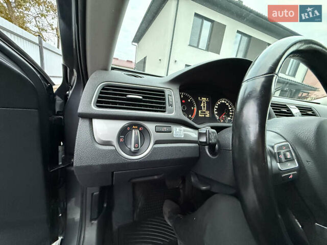 Серый Фольксваген Пассат, объемом двигателя 1.97 л и пробегом 220 тыс. км за 11500 $, фото 21 на Automoto.ua