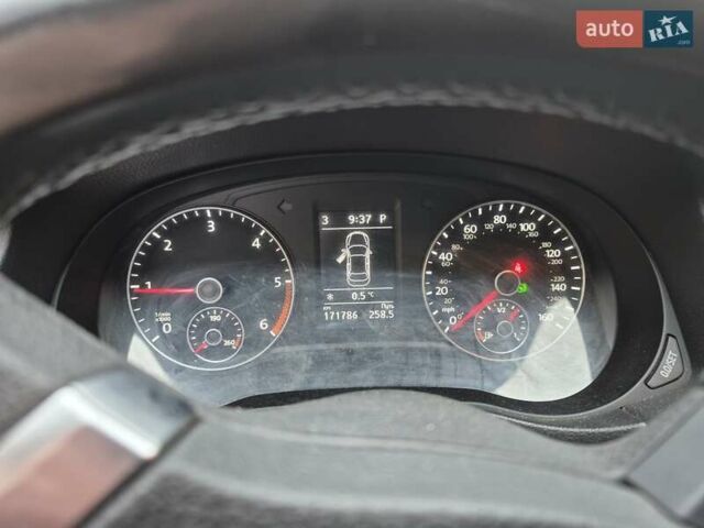 Сірий Фольксваген Пассат, об'ємом двигуна 2 л та пробігом 172 тис. км за 13200 $, фото 12 на Automoto.ua