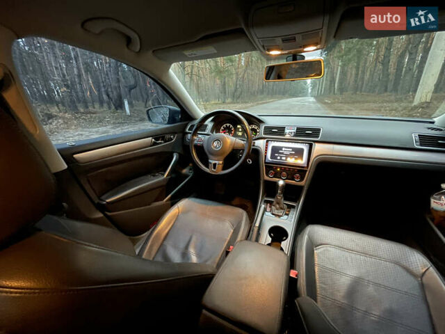 Серый Фольксваген Пассат, объемом двигателя 1.8 л и пробегом 180 тыс. км за 9999 $, фото 29 на Automoto.ua