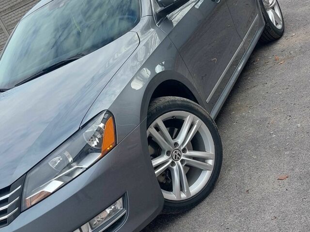 Сірий Фольксваген Пассат, об'ємом двигуна 2 л та пробігом 226 тис. км за 11700 $, фото 6 на Automoto.ua