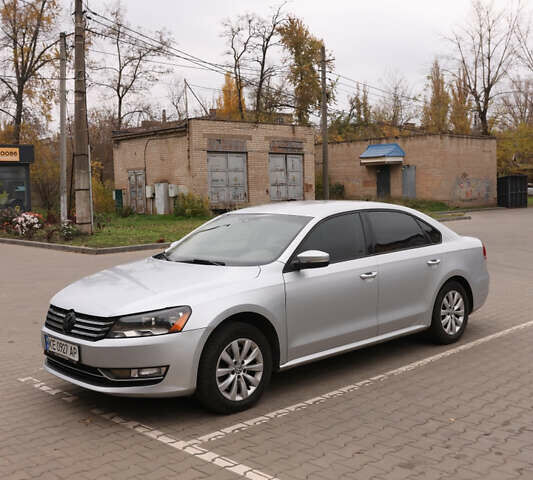 Серый Фольксваген Пассат, объемом двигателя 1.8 л и пробегом 206 тыс. км за 9999 $, фото 2 на Automoto.ua