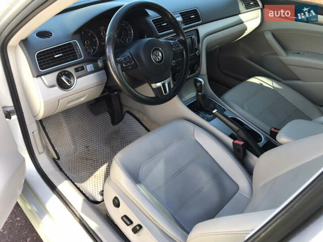Серый Фольксваген Пассат, объемом двигателя 2 л и пробегом 185 тыс. км за 9500 $, фото 5 на Automoto.ua