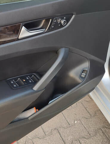 Серый Фольксваген Пассат, объемом двигателя 1.97 л и пробегом 248 тыс. км за 12900 $, фото 25 на Automoto.ua