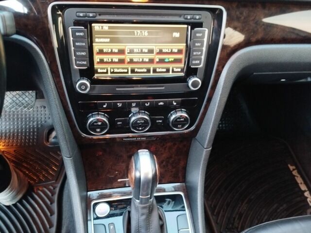 Сірий Фольксваген Пассат, об'ємом двигуна 2 л та пробігом 256 тис. км за 11100 $, фото 11 на Automoto.ua