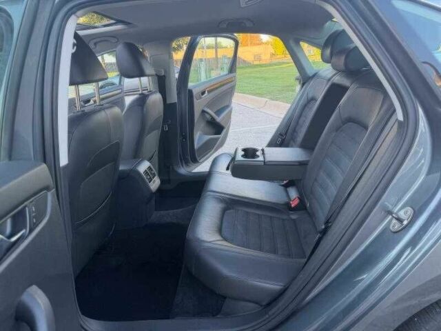 Серый Фольксваген Пассат, объемом двигателя 2 л и пробегом 146 тыс. км за 5000 $, фото 9 на Automoto.ua