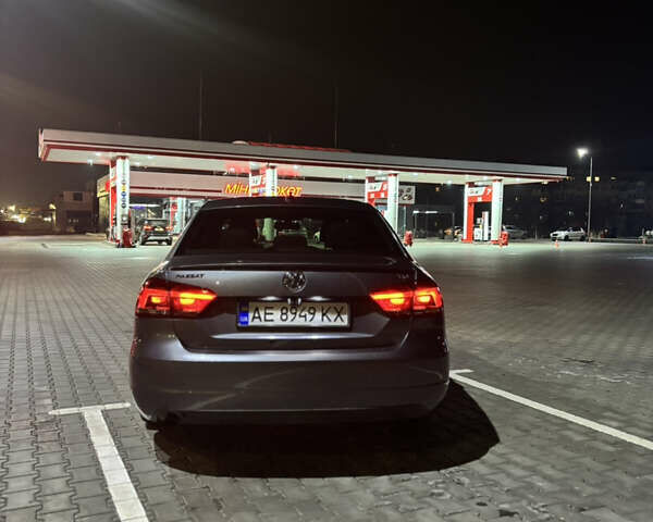 Сірий Фольксваген Пассат, об'ємом двигуна 1.8 л та пробігом 201 тис. км за 9500 $, фото 4 на Automoto.ua