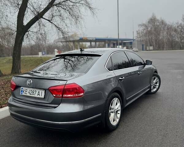 Сірий Фольксваген Пассат, об'ємом двигуна 2 л та пробігом 131 тис. км за 12300 $, фото 3 на Automoto.ua