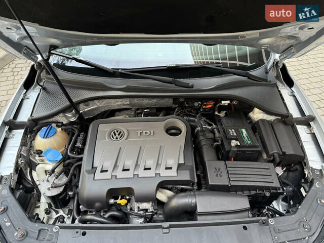 Сірий Фольксваген Пассат, об'ємом двигуна 2 л та пробігом 165 тис. км за 10500 $, фото 31 на Automoto.ua