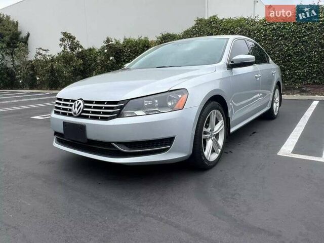 Серый Фольксваген Пассат, объемом двигателя 2 л и пробегом 156 тыс. км за 2000 $, фото 3 на Automoto.ua