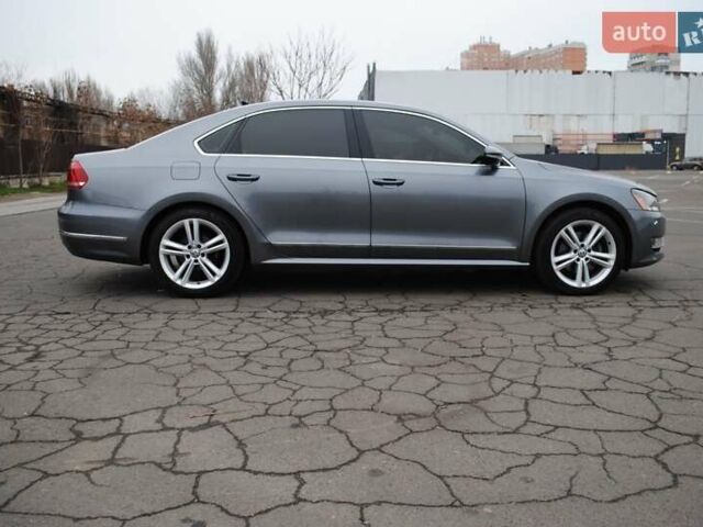 Сірий Фольксваген Пассат, об'ємом двигуна 1.97 л та пробігом 235 тис. км за 12999 $, фото 18 на Automoto.ua