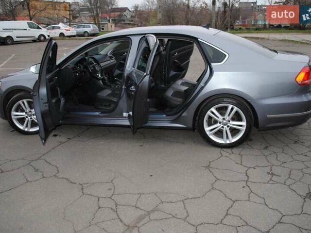 Сірий Фольксваген Пассат, об'ємом двигуна 1.97 л та пробігом 235 тис. км за 12999 $, фото 21 на Automoto.ua