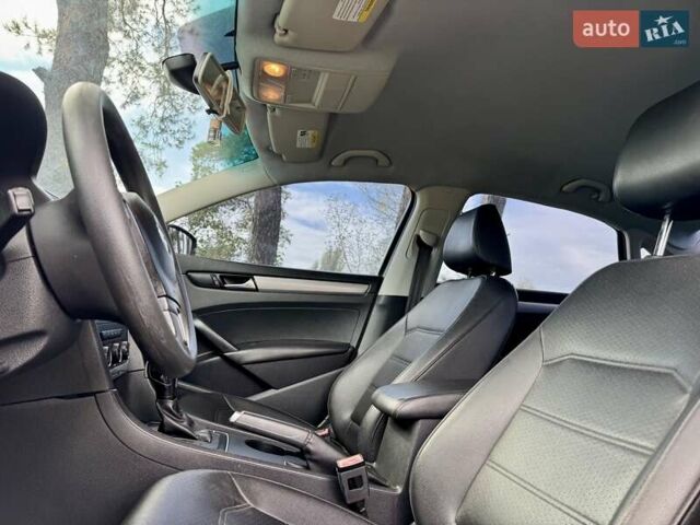 Серый Фольксваген Пассат, объемом двигателя 1.8 л и пробегом 199 тыс. км за 7999 $, фото 9 на Automoto.ua