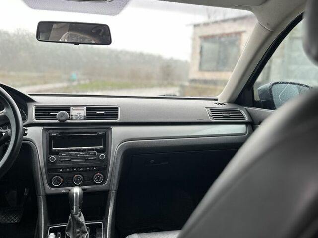 Сірий Фольксваген Пассат, об'ємом двигуна 0 л та пробігом 299 тис. км за 9500 $, фото 18 на Automoto.ua