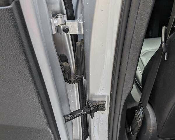 Серый Фольксваген Пассат, объемом двигателя 1.8 л и пробегом 175 тыс. км за 8700 $, фото 37 на Automoto.ua