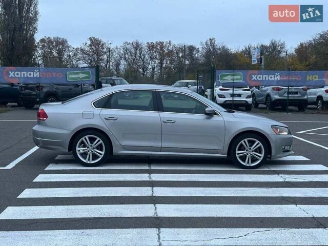 Серый Фольксваген Пассат, объемом двигателя 1.97 л и пробегом 217 тыс. км за 13000 $, фото 3 на Automoto.ua