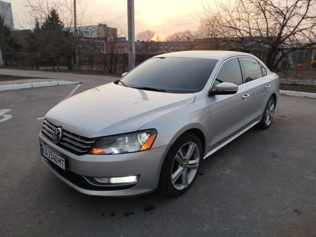 Сірий Фольксваген Пассат, об'ємом двигуна 2 л та пробігом 256 тис. км за 11100 $, фото 4 на Automoto.ua