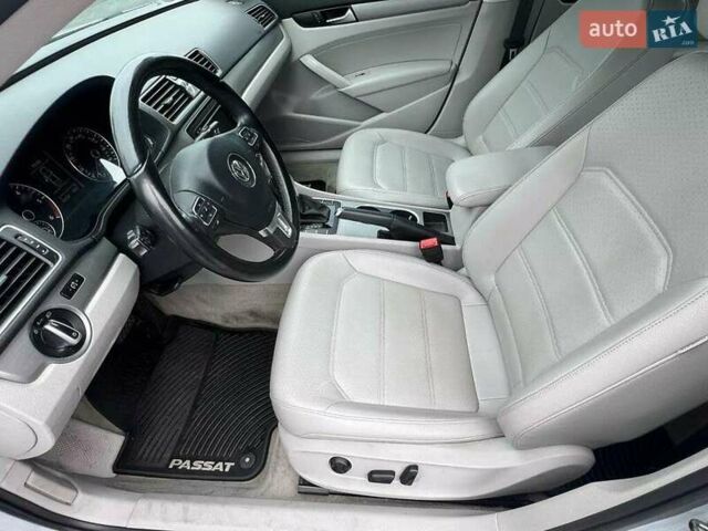 Серый Фольксваген Пассат, объемом двигателя 2 л и пробегом 156 тыс. км за 2000 $, фото 13 на Automoto.ua