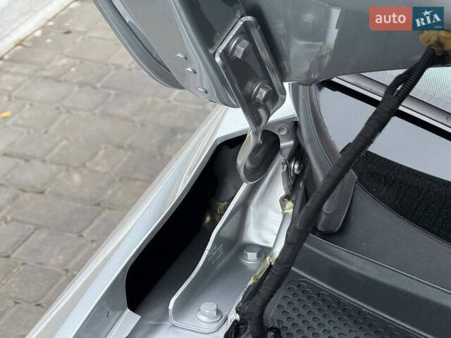 Серый Фольксваген Пассат, объемом двигателя 2 л и пробегом 110 тыс. км за 13200 $, фото 56 на Automoto.ua