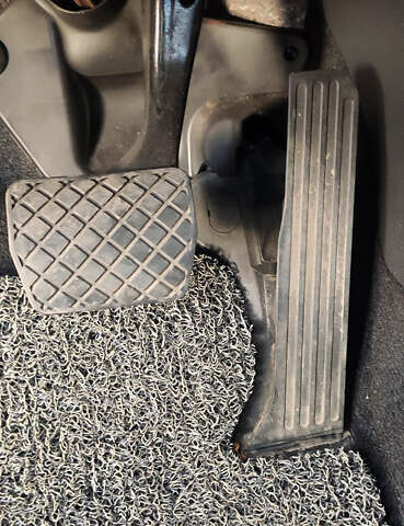 Серый Фольксваген Пассат, объемом двигателя 1.97 л и пробегом 248 тыс. км за 12900 $, фото 21 на Automoto.ua