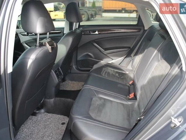 Сірий Фольксваген Пассат, об'ємом двигуна 1.97 л та пробігом 235 тис. км за 13700 $, фото 31 на Automoto.ua