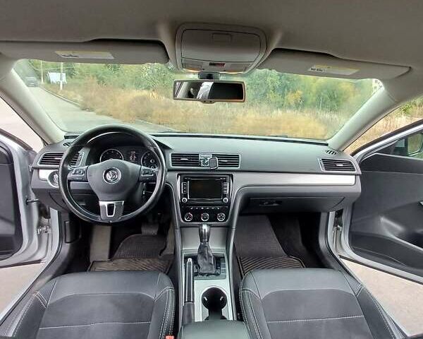 Серый Фольксваген Пассат, объемом двигателя 1.8 л и пробегом 150 тыс. км за 10500 $, фото 12 на Automoto.ua