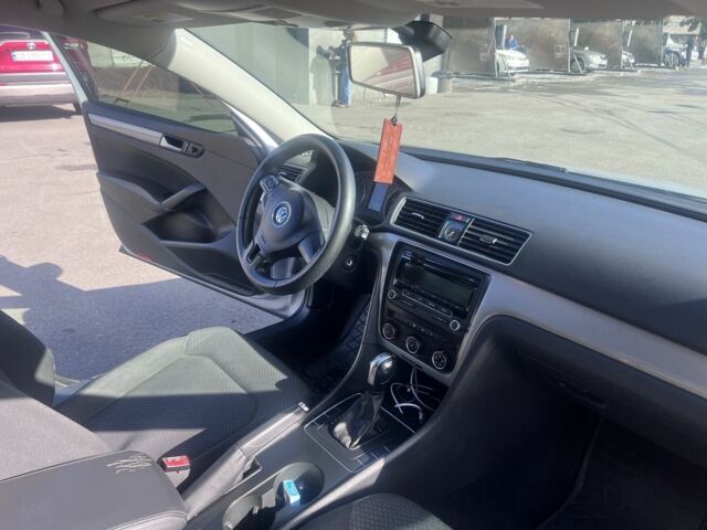 Серый Фольксваген Пассат, объемом двигателя 1.8 л и пробегом 264 тыс. км за 8200 $, фото 8 на Automoto.ua